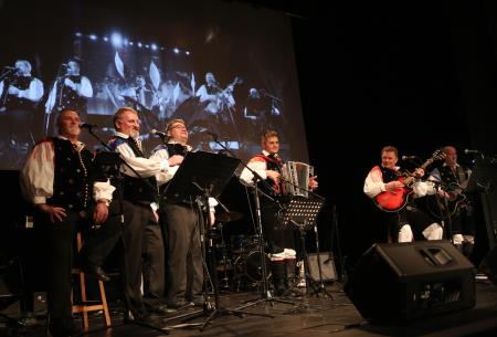 KONCERT ANSAMBLA JELEN 10 FOTO LJUBO VUKELIČ